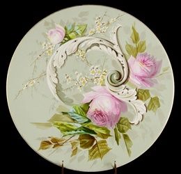 Настенная тарелка  с розой от Фарфорового завода М.С. Кузнецова