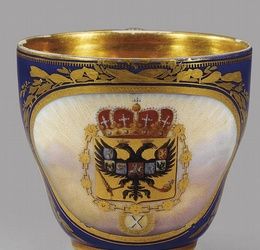 Императорская фарфоровая чашка и блюдце с орлом, 1798 год