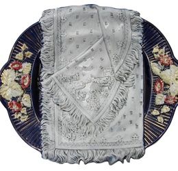 Антикварная фаянсовая тарелка Кузнецова