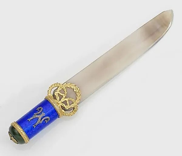 Paper knife