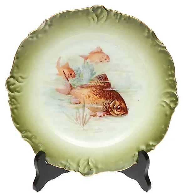 Porcelain plate with gilding from the Kuznetsov Factory