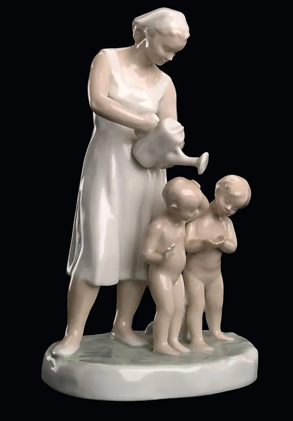 SOVIET PORCELAIN FIGURINE GROUP "HOT DAY," DESIGNED BY ASTA DAVYDOVNA BRZHEZITSKAYA (1912-2004), DULEVO PORCELAIN FACTORY, LATE 1950s.