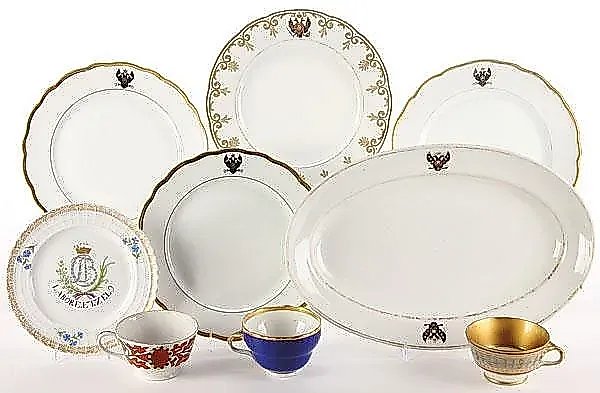 Eight pieces of Russian porcelain, Nicholas I-Nik
