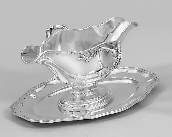 Sauce boat in the Louis XVI style