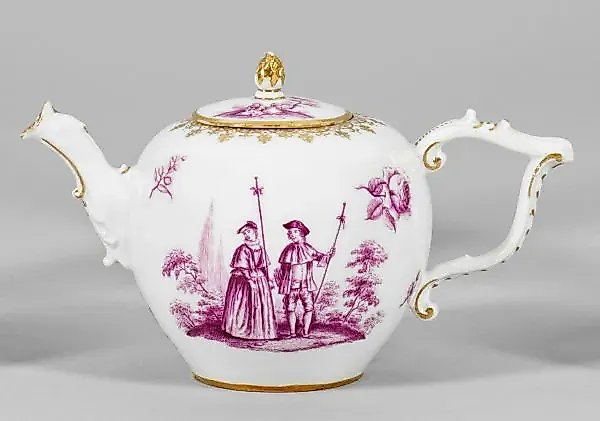 Small Meissen porcelain teapot