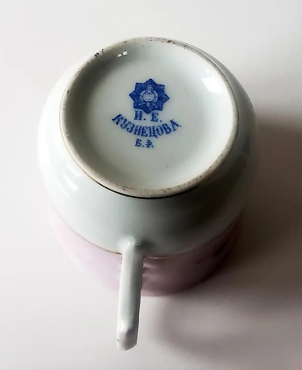 Tea cup and saucer from the Kuznetsov Russian Imperial Factory, 1890s