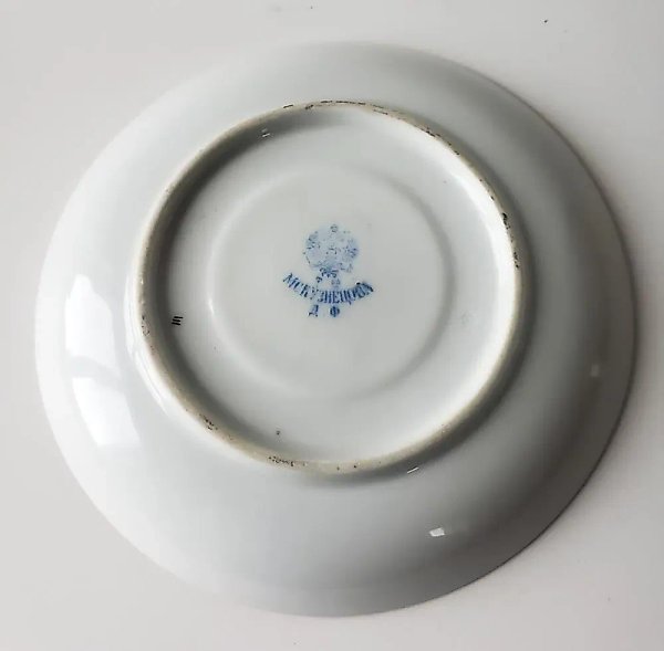 Tea cup and saucer from the Kuznetsov Russian Imperial Factory, 1890s