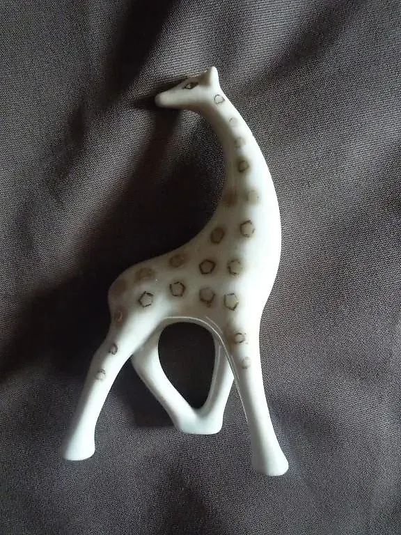 Жираф из серии Звери Африки