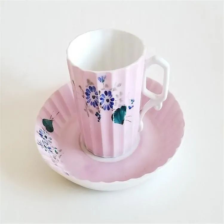 Русская фарфоровая чашка и блюдце 