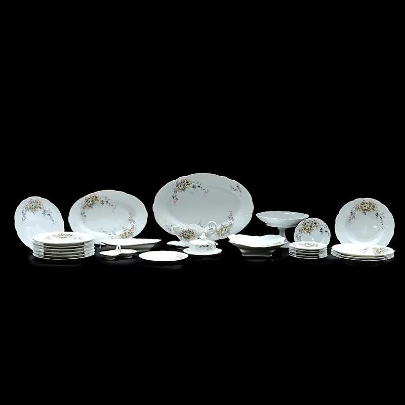 Фарфоровый  сервиз от Кузнецова, 26 предметов