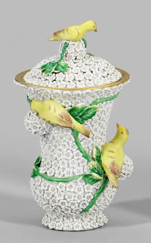 Маленькая ваза