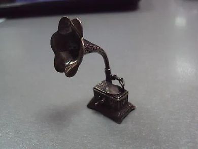 Фигурка граммофон серебро 925 проба европа