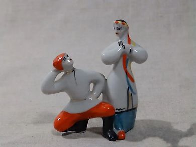 Dance GOPACHOK girl and Red Army soldier Budenovets