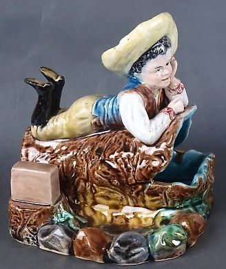 Фаянсовая пепельница с росписью, Кузнецовский фарфоровый завод, конец XIX века