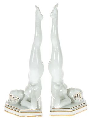 Фарфоровые книжные держатели "Женщины" (2 шт) с золочением, 1934-1940 гг., Кузнецовский фарфоровый завод, высота 27,5 см.