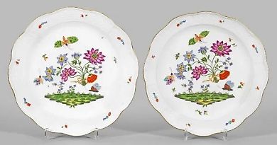 Две декоративные тарелки