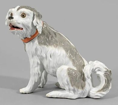 Early figurine of a Bolognese dog. Meissen.