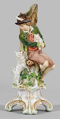 Редкая фарфоровая фигурка мальчика с двумя собаками