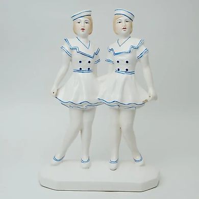 Девочки морячки