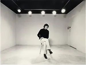 Анжела Флауэрс (1932–2023)