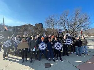 Mass MoCA Workers Strike as Wage Negotiations Stall
