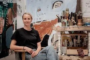 Zoe Grey Wins AU$100,000 Hadley’s Art Prize
