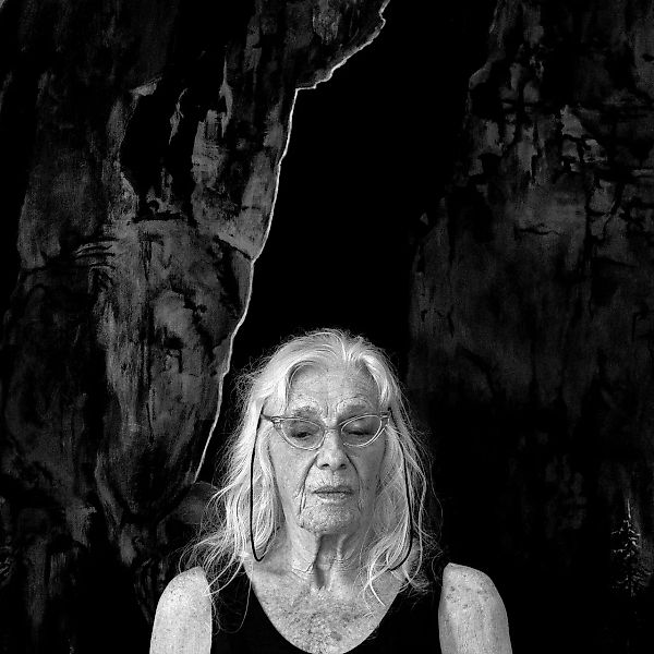 Умерла художница Jo Baer, исследовательница жанров