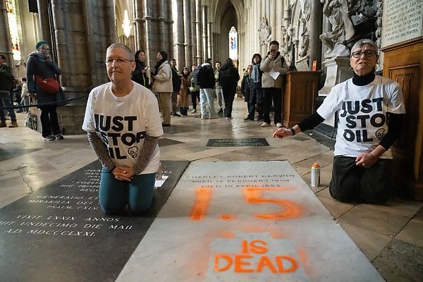 Climate Protestors Deface Charles Darwin’s Grave at Westminster Abbey