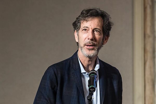 Ральф Рагуфф покидает Hayward Gallery после 20 лет работы