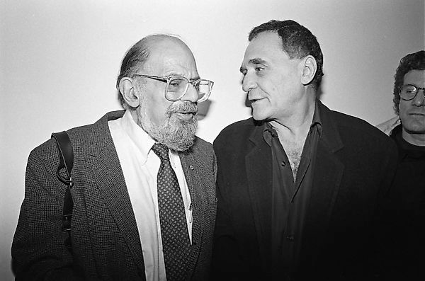 Возрождение Dial-A-Poem: Поэзия на звонок в эпоху Интернета