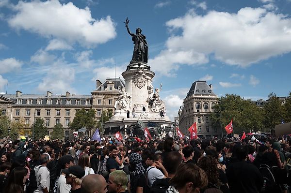 Забастовка на выходных закрыла французские музеи