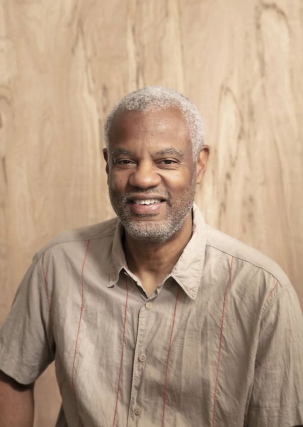 Hamza Walker Wins CCS Bard’s 2026 Audrey Irmas Award for Curatorial Excellence