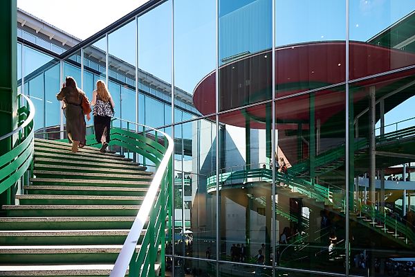 Названы участники главной швейцарской ярмарки Art Basel 2026: кто удивит?