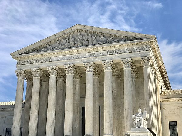 Уловит ли закон автора-машину? Суд США отказал в авторских правах для AI-искусства 🤖