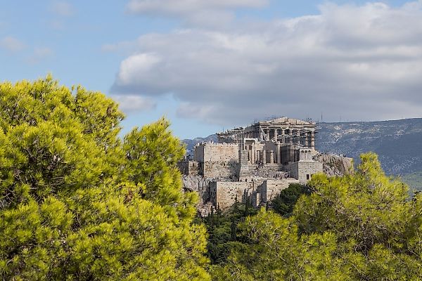 NEON закрывает деятельность: финальная трилогия Michael Rakowitz и тайна Old Acropolis Museum