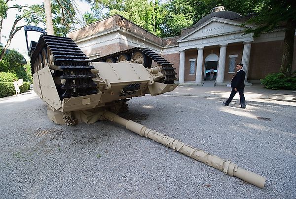 Павильон США на Venice Biennale просит пожертвования: скандал и тайна