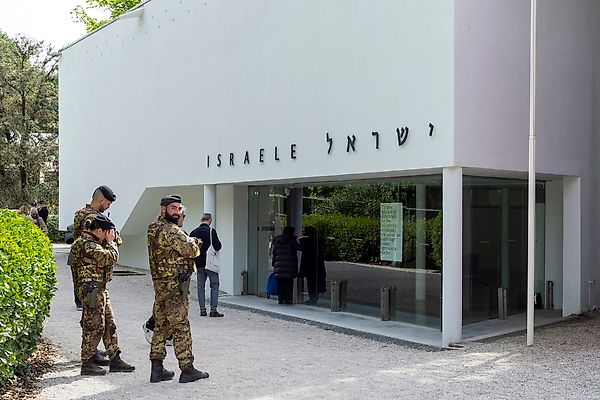 Participating Artists and Curators Push Back on Venice Biennale’s Relocation of Israeli Pavilion, Call for Exclusion of Russia, Israel, and US