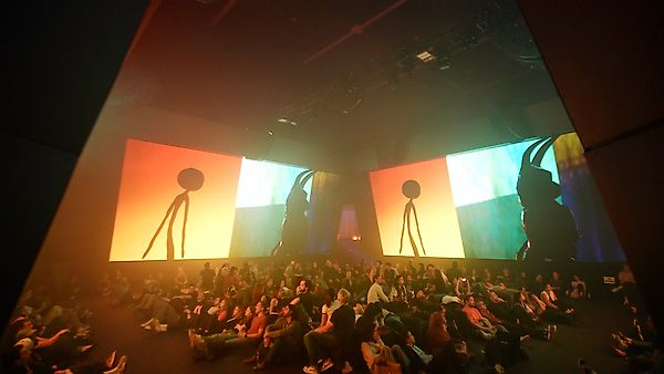 Инсталляция Radiohead — Motion Picture House KID A MNESIA в Brooklyn Navy Yard