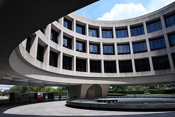 Коллекция Hirshhorn превысила 13 000 произведений: крупные приобретения к 50-летию