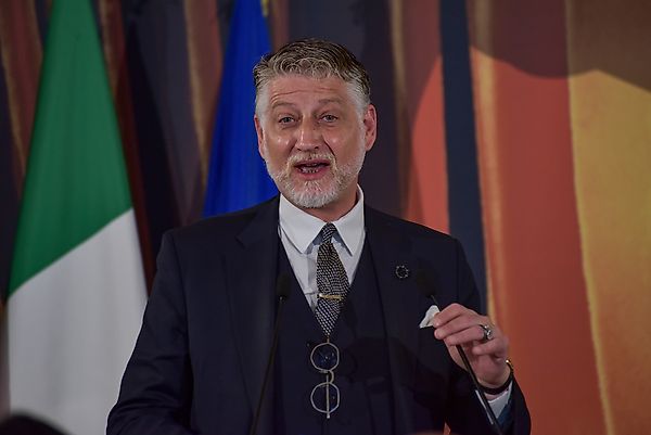 Министр культуры Италии: «Путин выиграл на Venice Biennale» — скандал и протесты
