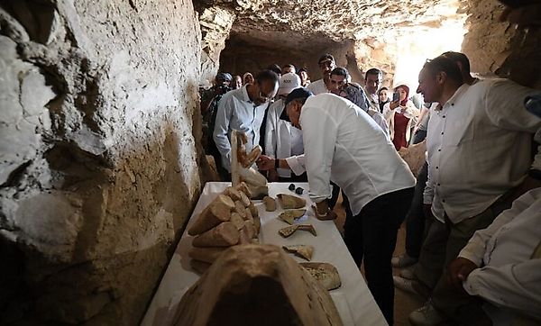 В Луксоре обнаружены 10 расписных саркофагов и новая гробница — следы давно забытых обрядов