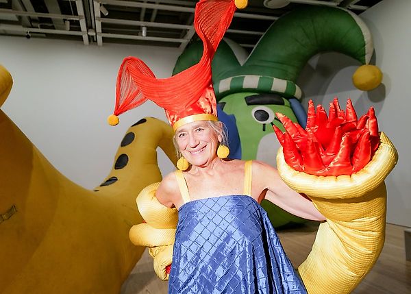 Победа Pat Oleszko: неожиданная сенсация Whitney Biennial — $100,000 Bucksbaum Award