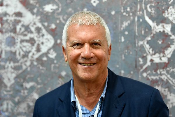 Gagosian закрывает небольшие пространства в Лондоне и Базеле — что за этим стоит?