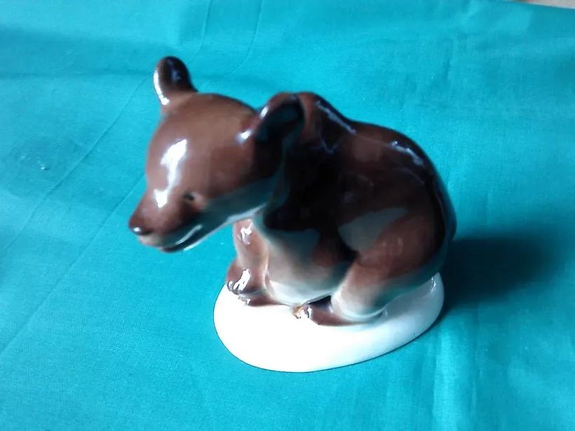 Фигурка медведя