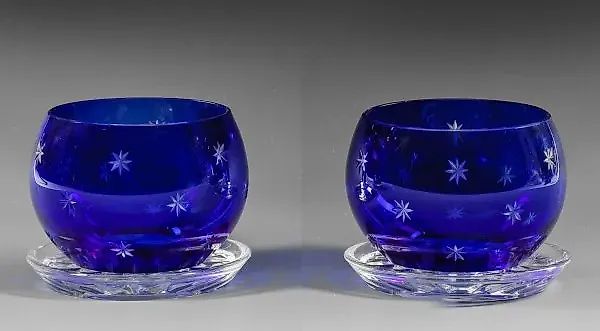 Пара подсвечников из Сент-Луиса с украшением в виде звезды