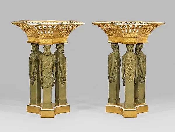 Несколько корзин , одна похожая на 