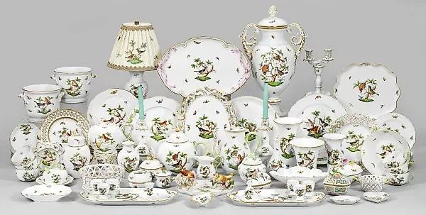 Венгерский фарфоровый набор из 77 предметов с узором