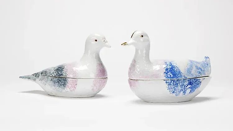 Russian porcelain dishes in the Kuznetsov style, 20th century, featuring dove and duck models, estimate: $300/500.