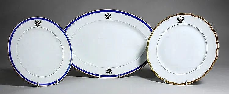 Русский фарфор XIX-XX веков: тарелки и сервировочные изделия