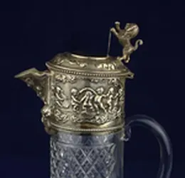 РОСКОШНЫЙ СЕРЕБРЯНЫЙ ДЕКАНТЕР В СТИЛЕ ИСТОРИЗМ